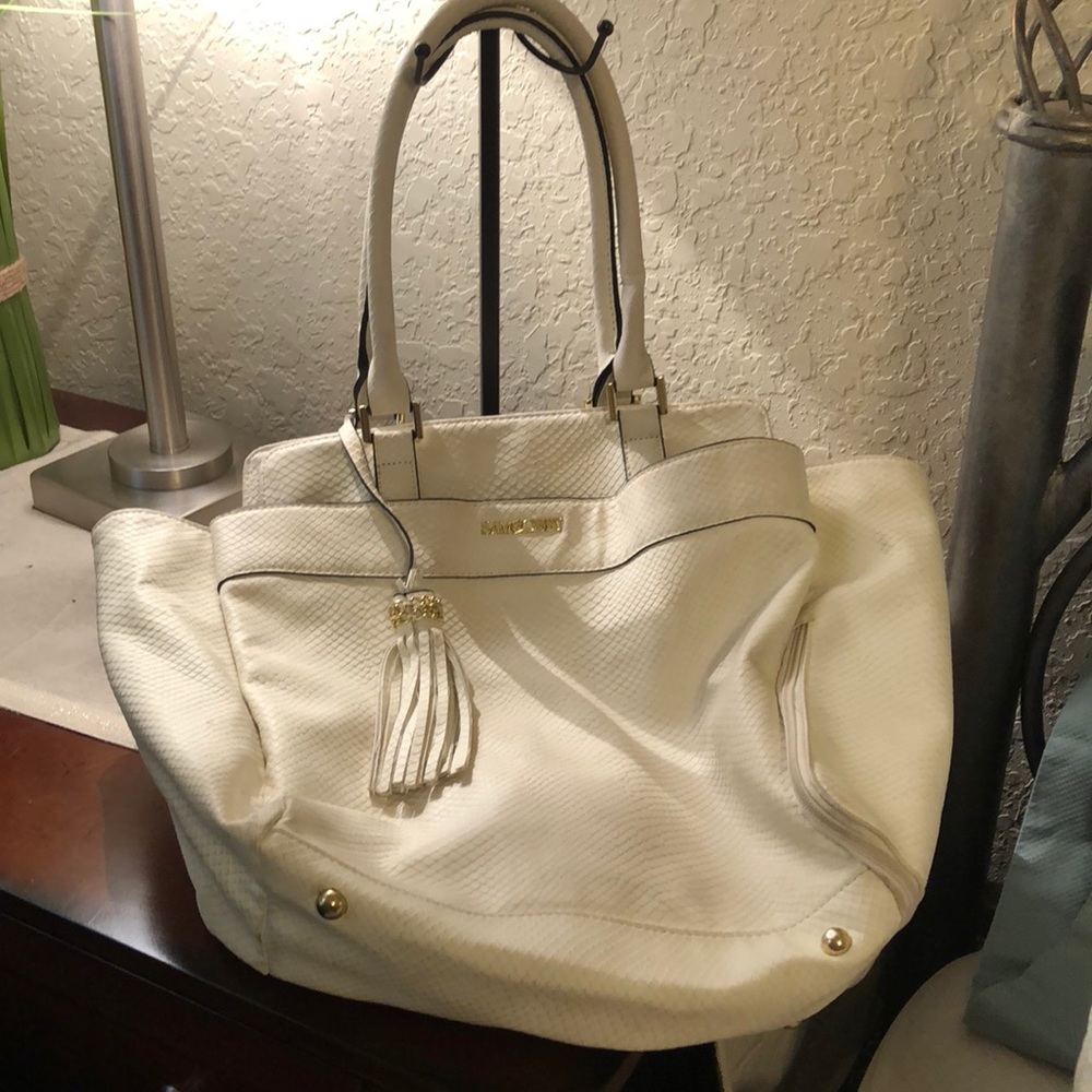 Large white Sam&Libby purse